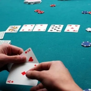 Czym są nats w pokerze: koncepcja, najlepsze możliwe kombinacje, przykłady