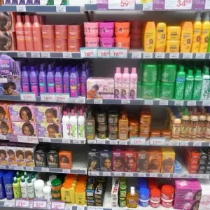 Szampony dermatologiczne: przegląd produktów, cechy zastosowania, skuteczność