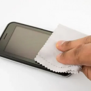 Jak wyczyścić ekran telefonu? Sposoby i zalecenia