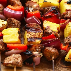 Jak przyrządzić kebab w piekarniku: przepisy ze zdjęciem