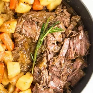 Jak ugotować pot roast w piekarniku: pyszne przepisy, składniki, wskazówki i porady