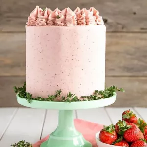 Krem do tortów z mascarpone i śmietany: przepis ze zdjęciem