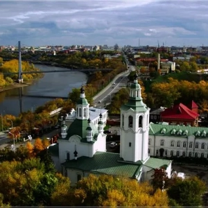 Kościół podwyższenia krzyża. Tyumen: krótka historia, opis, adres