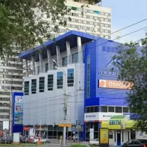Centrum handlowe piramida w wołgogradzie: sklepy, kawiarnie, rozrywka